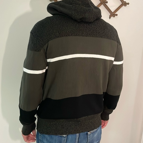 ‘Armani Exchange’ Zip-Up Sweater - Picture 2 of 8